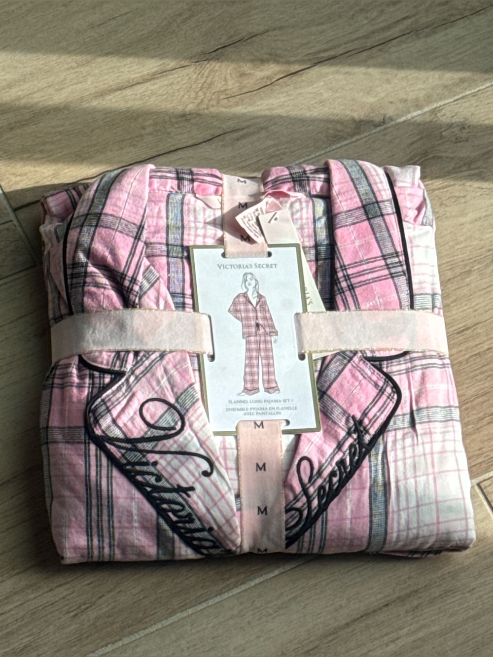 Victoria's Secret Pink Flannel Long Pajama Set Size M NWT
